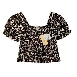 Monteau Puff Sleeve Ruched Crop Top‎ in leopard print square neckline Size Small